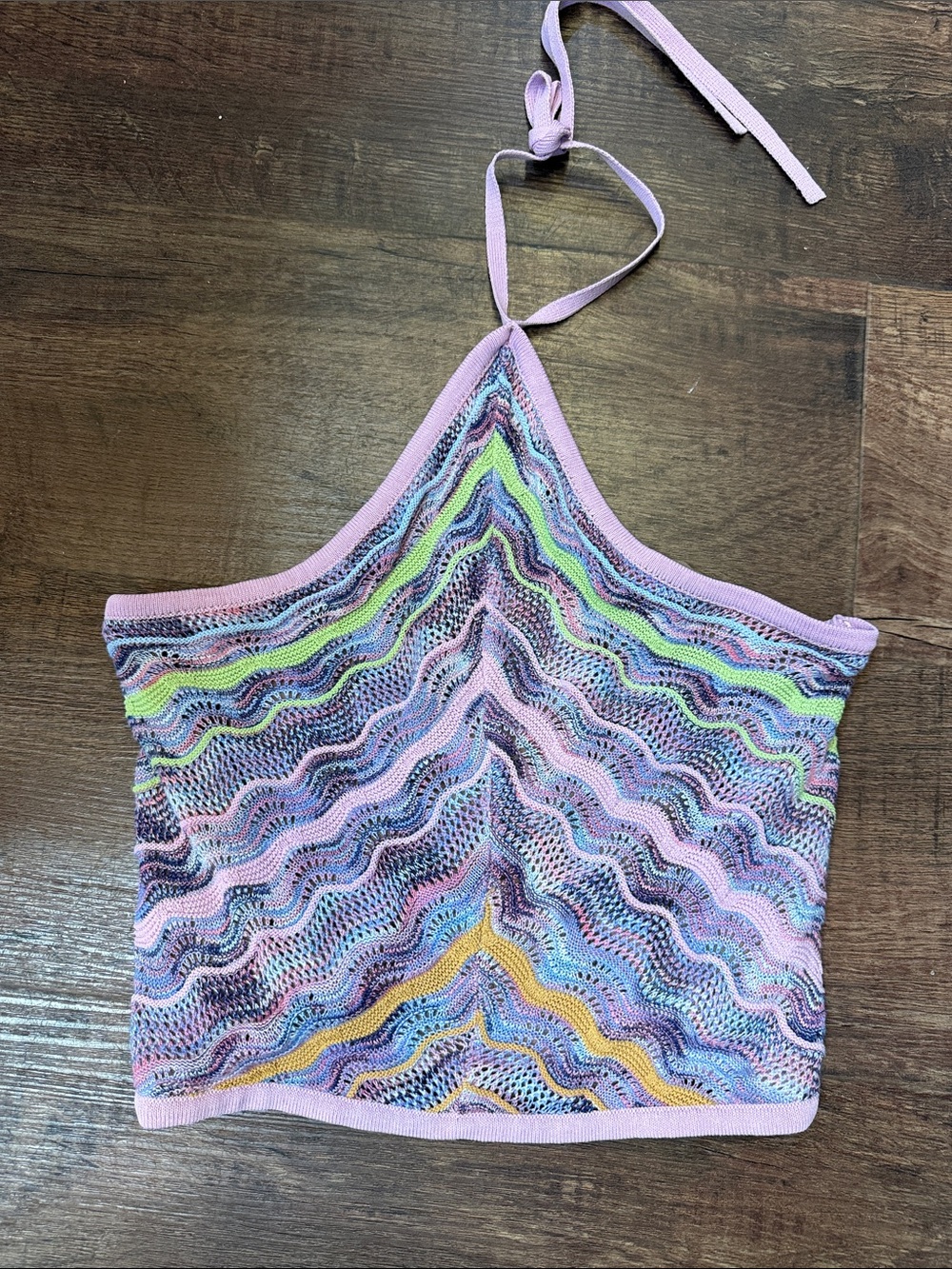 Pastel Wave Knit Halter Crop Top - Pink